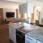 Figueira Family Apartment *