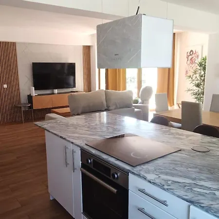 Figueira Family Апартаменты *